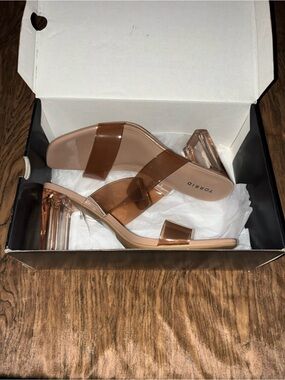 Brown Double‑Strap Lucite Heel Sandal (Size 13 WW)